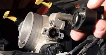 6 علائم خرابی سنسور دریچه گاز خودروهای مختلف