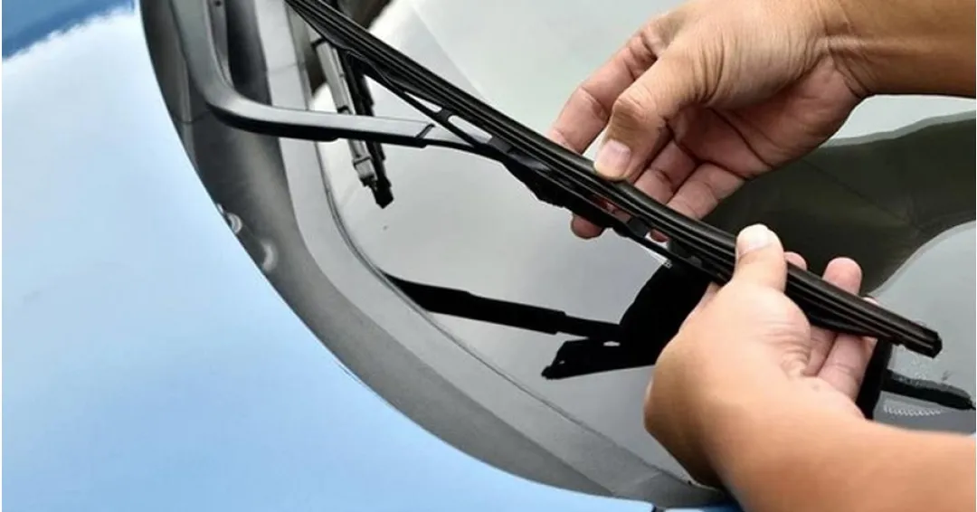 نکات مراقبت از شیشه جلو خودرو نکات مراقبت از شیشه جلو خودرو